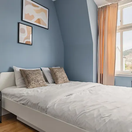 2-story Floor I 3x Work Space I Shared Garden Apartment Bergen